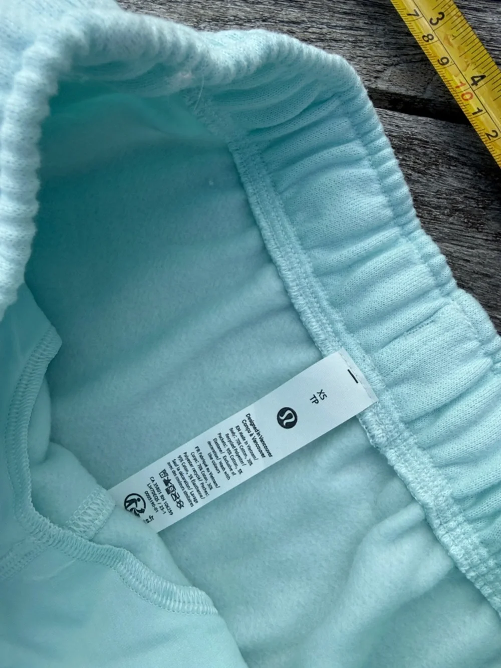 Lululemon Scuba Mid-Rise Oversized Short 7
